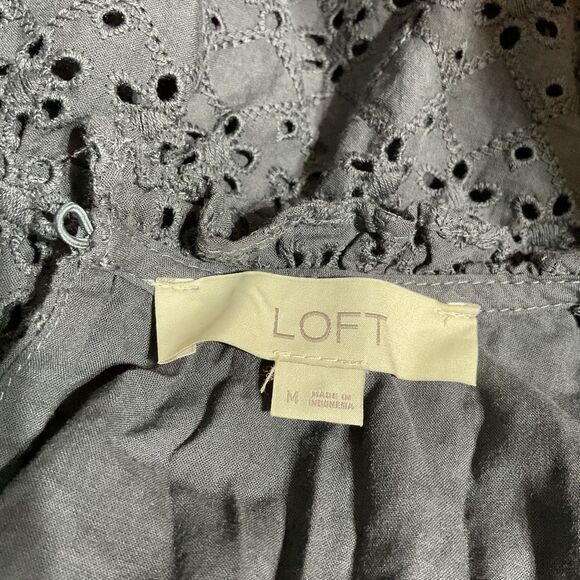 LOFT Gray Eyelet Peplum Top | Medium Cotton Sleeveless - Picture 5 of 9